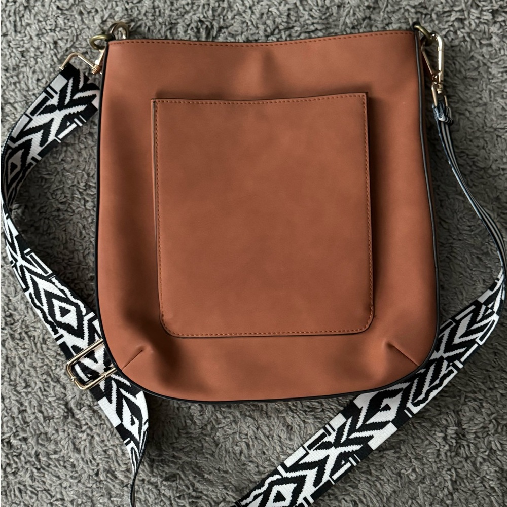 Universal Threads purse